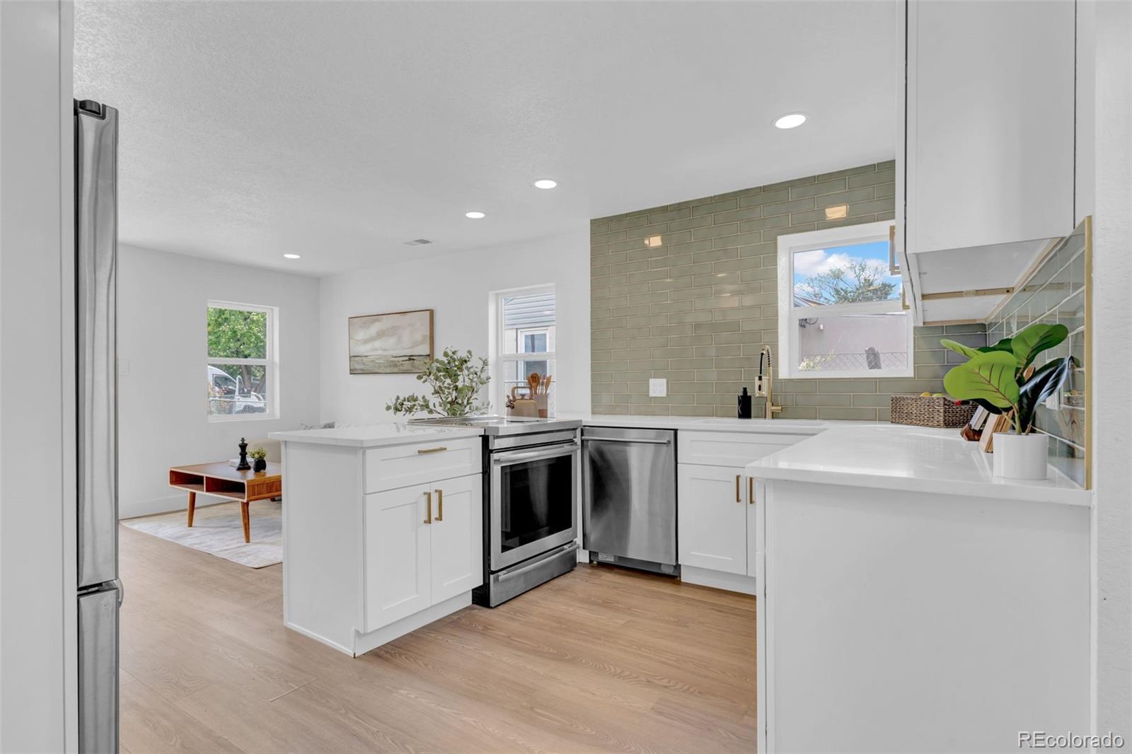 MLS Image #5 for 3715 n jackson street,denver, Colorado