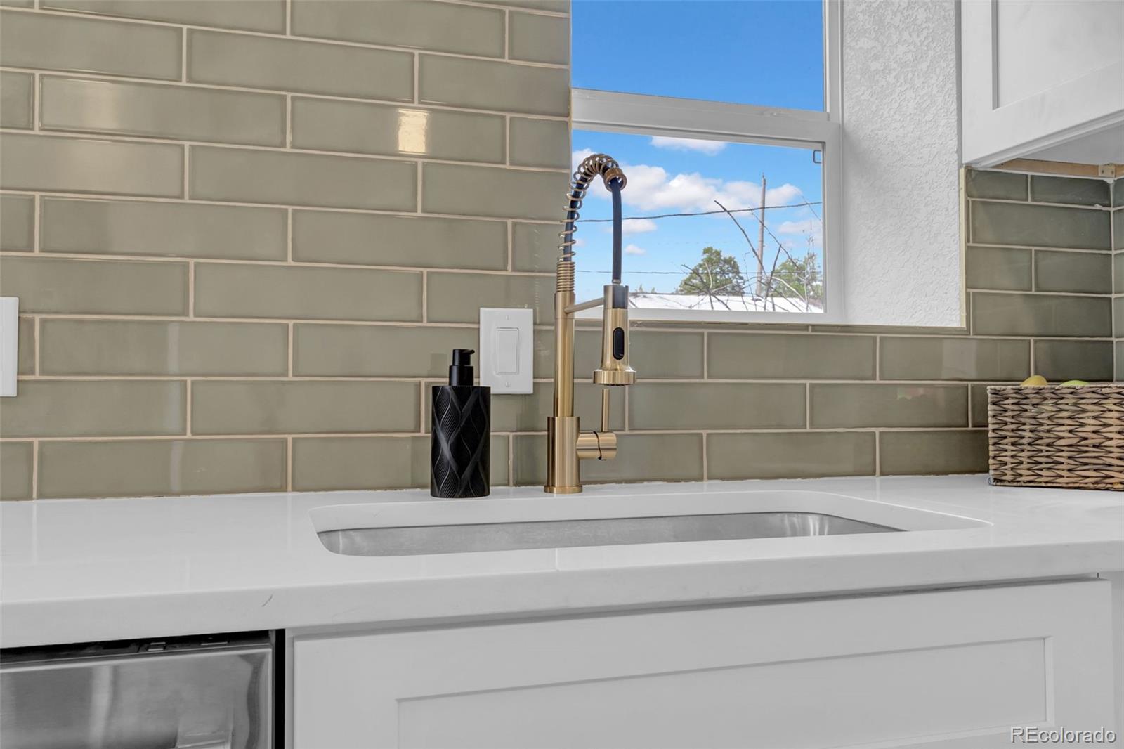 MLS Image #6 for 3715 n jackson street,denver, Colorado