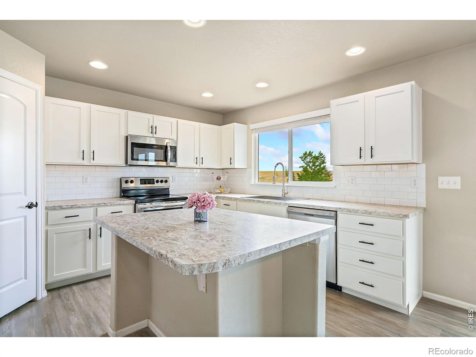 MLS Image #9 for 1488  first light drive,windsor, Colorado