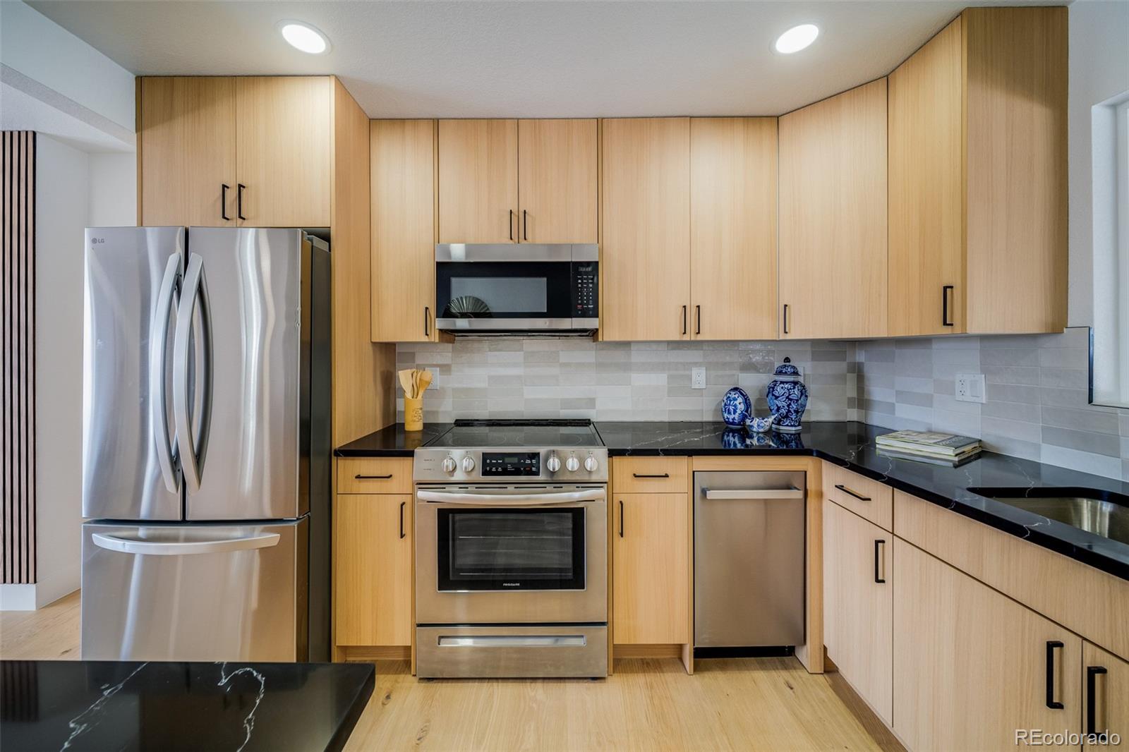 MLS Image #4 for 10817  larry drive,northglenn, Colorado