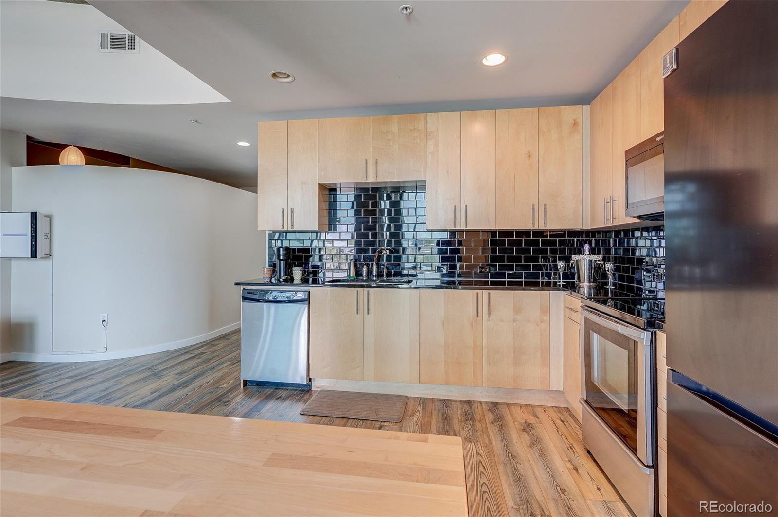 MLS Image #10 for 1700  bassett street 1116,denver, Colorado