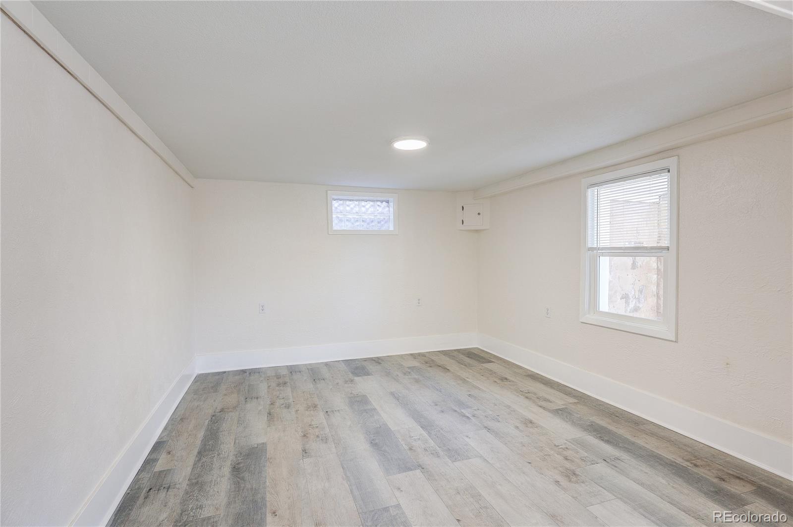 MLS Image #10 for 4609 s lincoln street,englewood, Colorado
