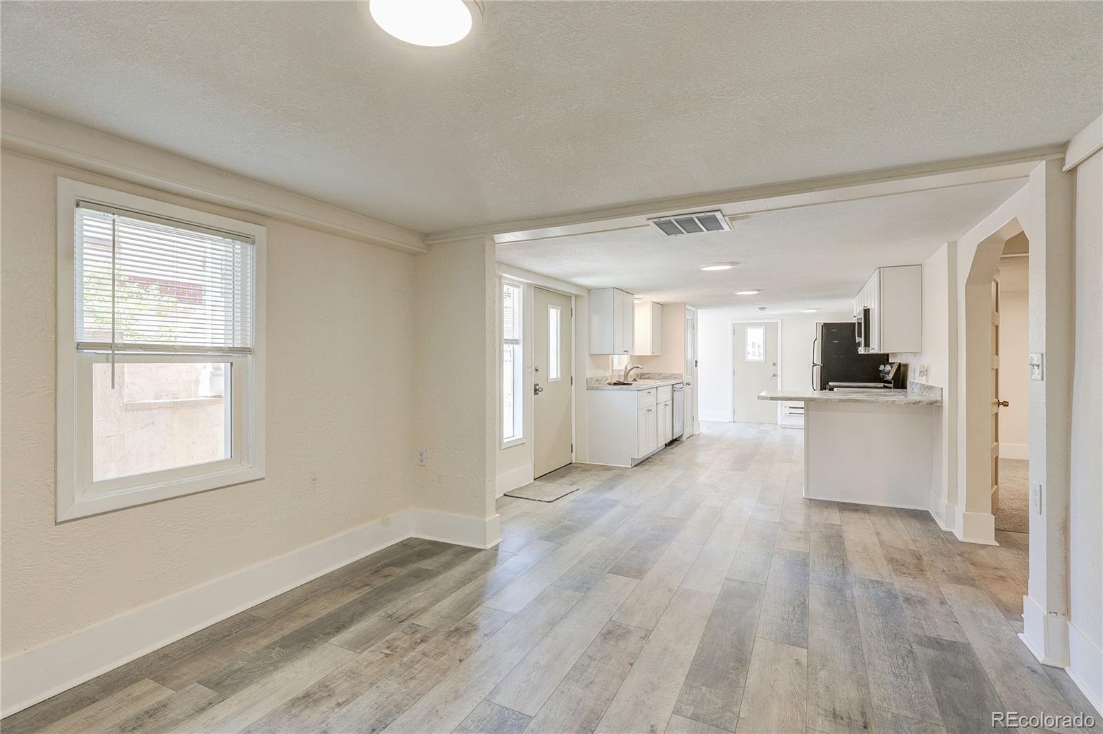 MLS Image #11 for 4609 s lincoln street,englewood, Colorado