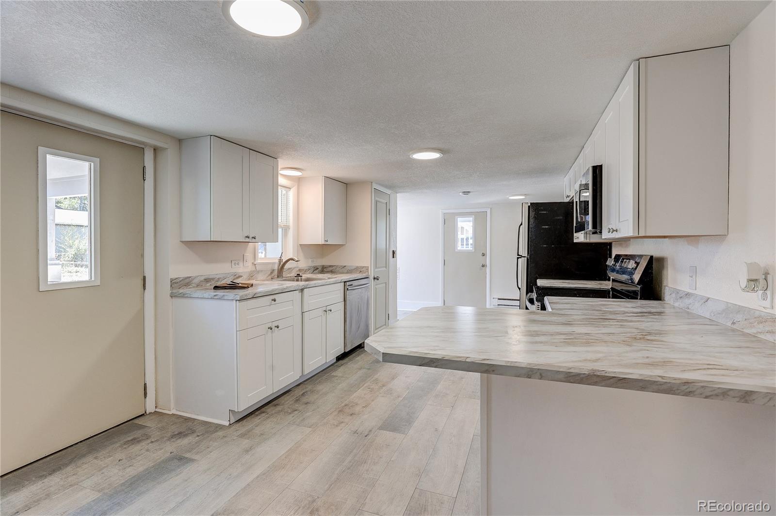 MLS Image #12 for 4609 s lincoln street,englewood, Colorado