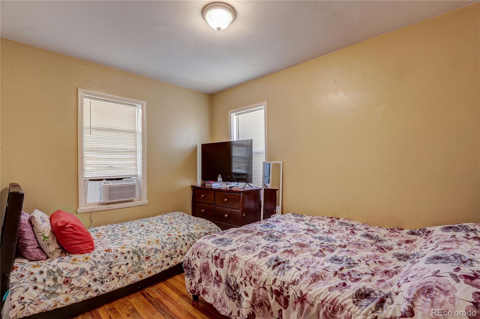 MLS Image #36 for 4609 s lincoln street,englewood, Colorado