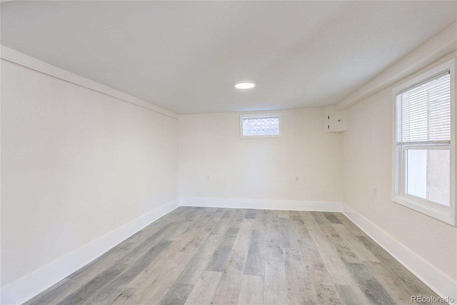 MLS Image #9 for 4609 s lincoln street,englewood, Colorado