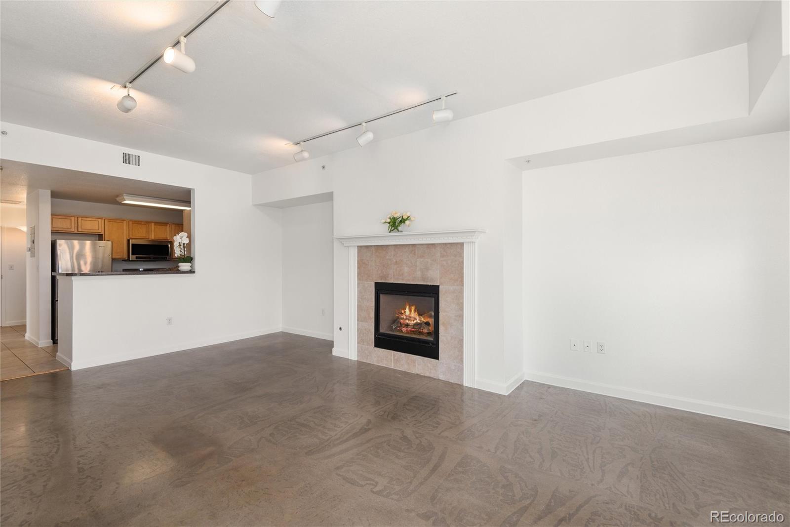 MLS Image #23 for 1780 n washington street 305,denver, Colorado
