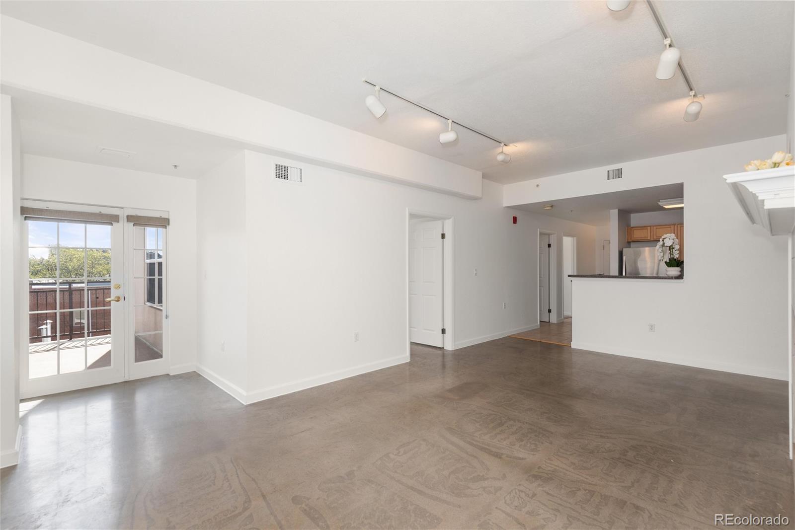 MLS Image #3 for 1780 n washington street 305,denver, Colorado