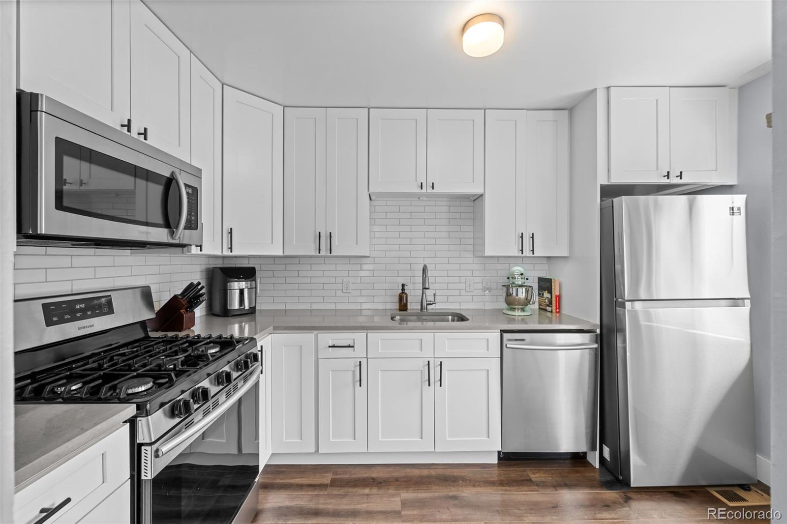 MLS Image #13 for 2444 s corona street,denver, Colorado