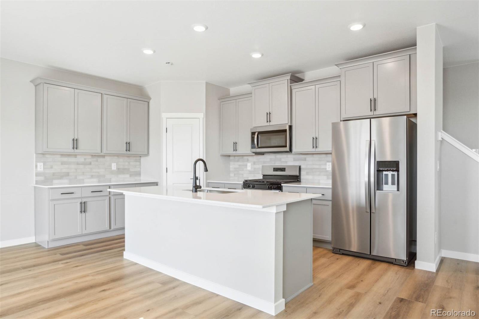 MLS Image #5 for 17920 e 94th avenue,commerce city, Colorado