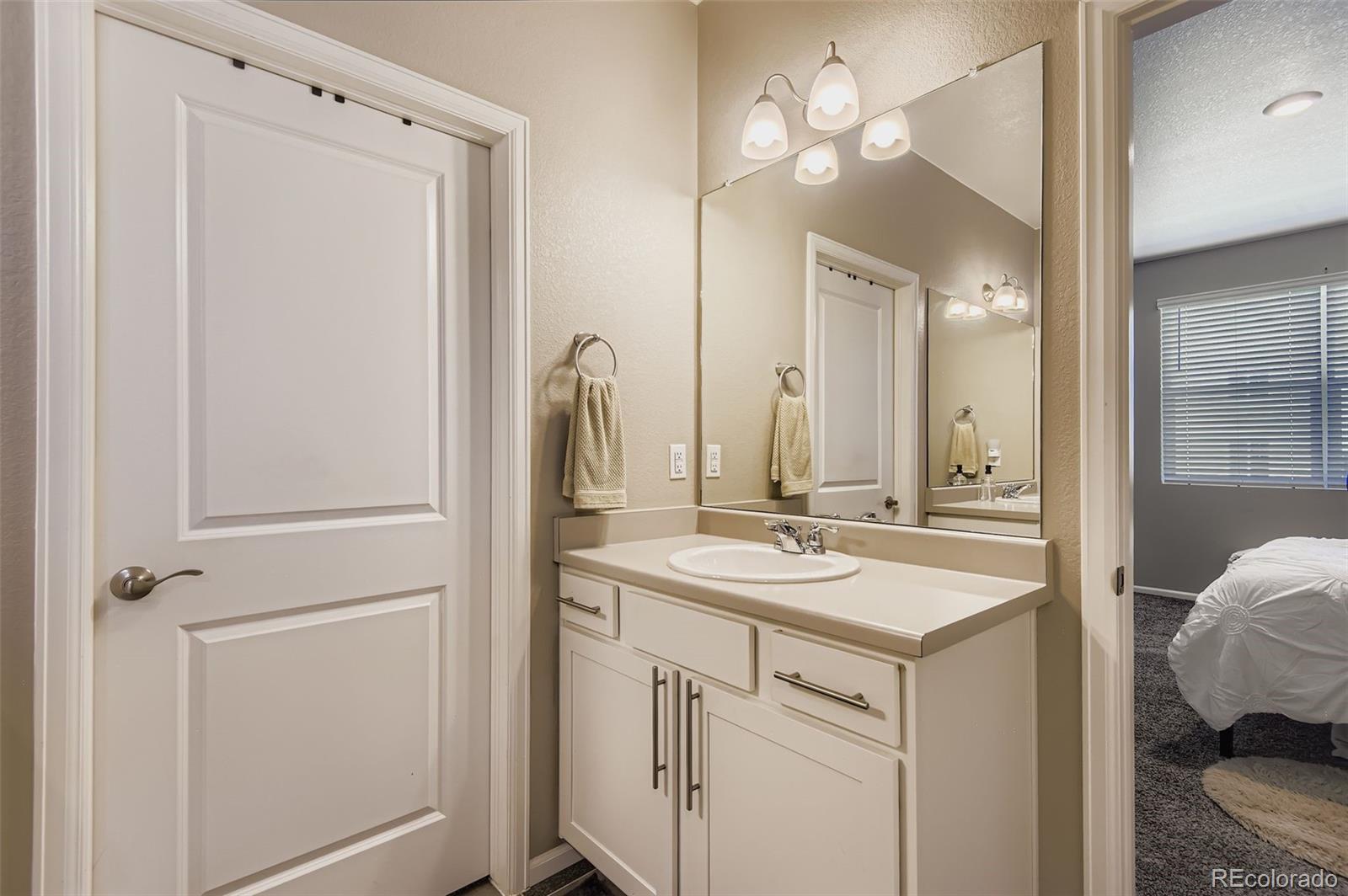 MLS Image #17 for 27227 e maple avenue,aurora, Colorado