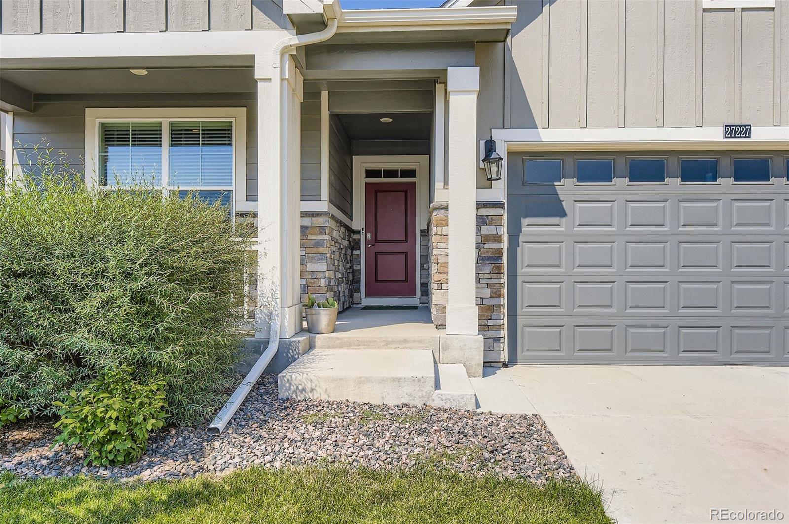 MLS Image #2 for 27227 e maple avenue,aurora, Colorado