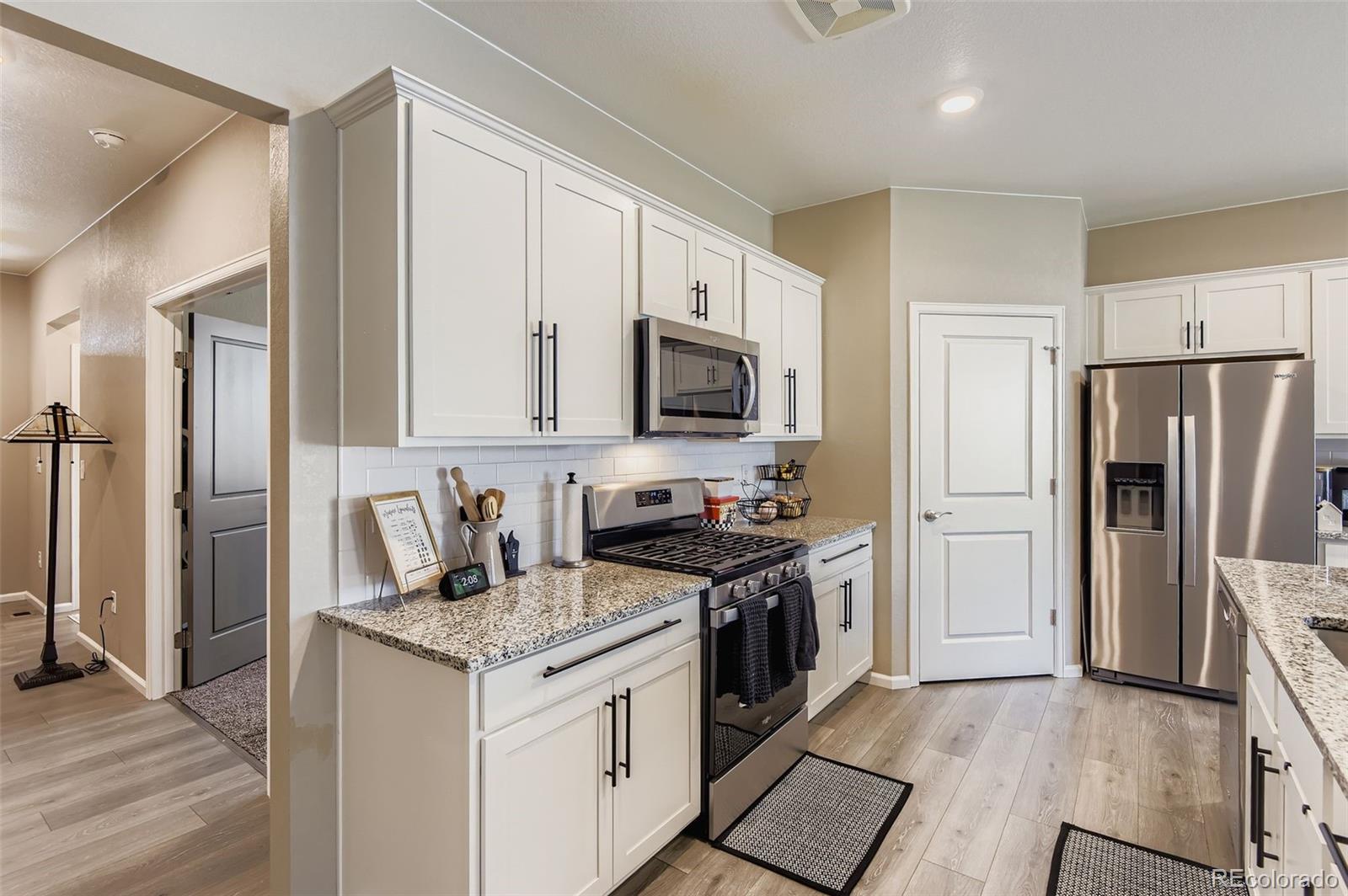MLS Image #7 for 27227 e maple avenue,aurora, Colorado