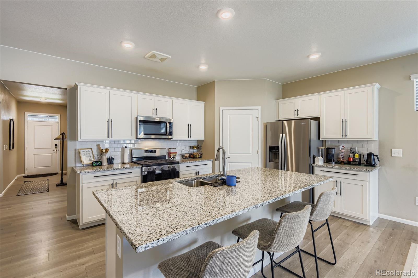 MLS Image #8 for 27227 e maple avenue,aurora, Colorado