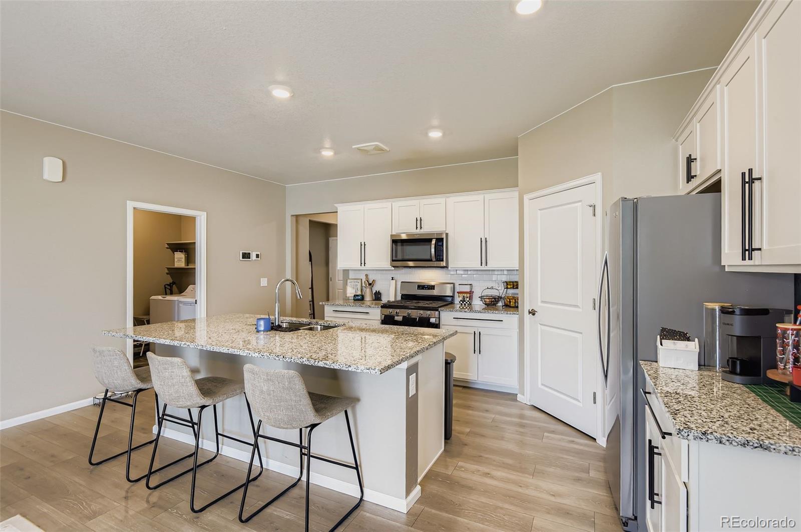 MLS Image #9 for 27227 e maple avenue,aurora, Colorado