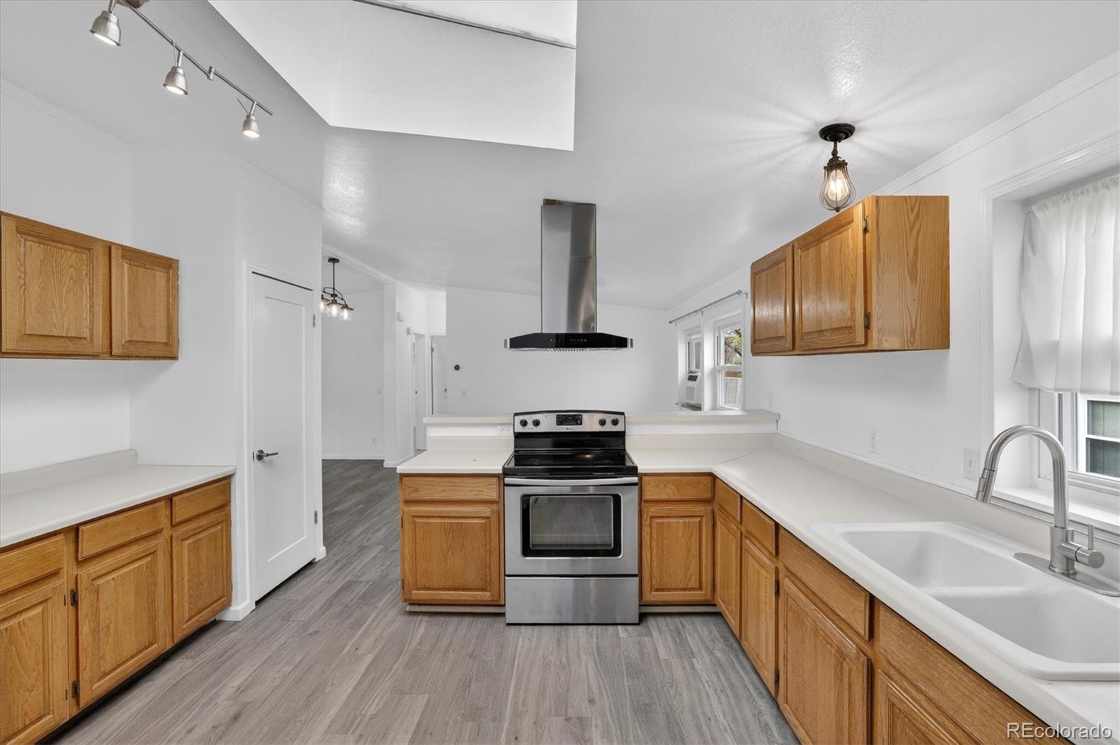 MLS Image #9 for 9165  fayette street,denver, Colorado
