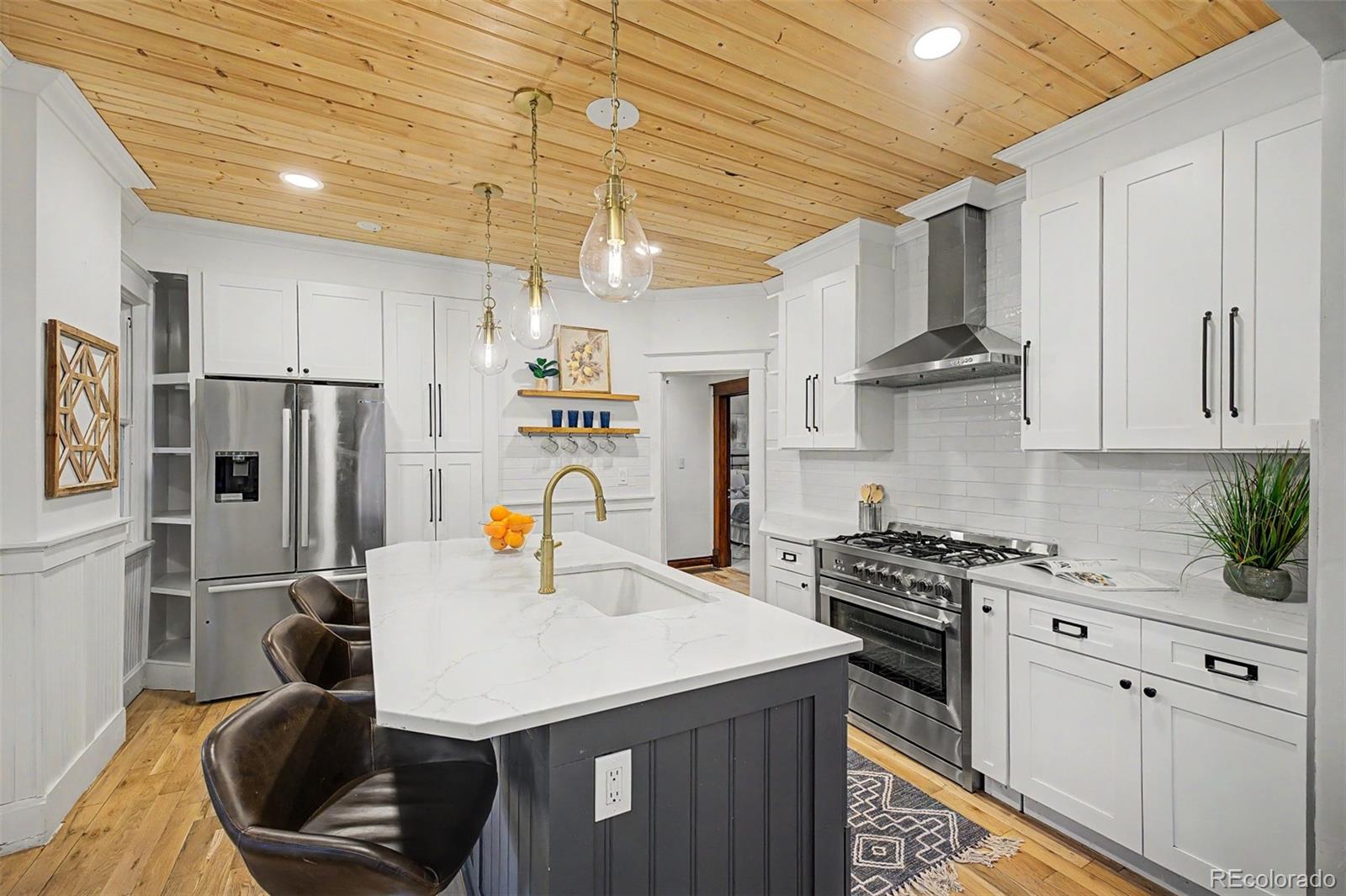 MLS Image #11 for 4265 n irving street,denver, Colorado