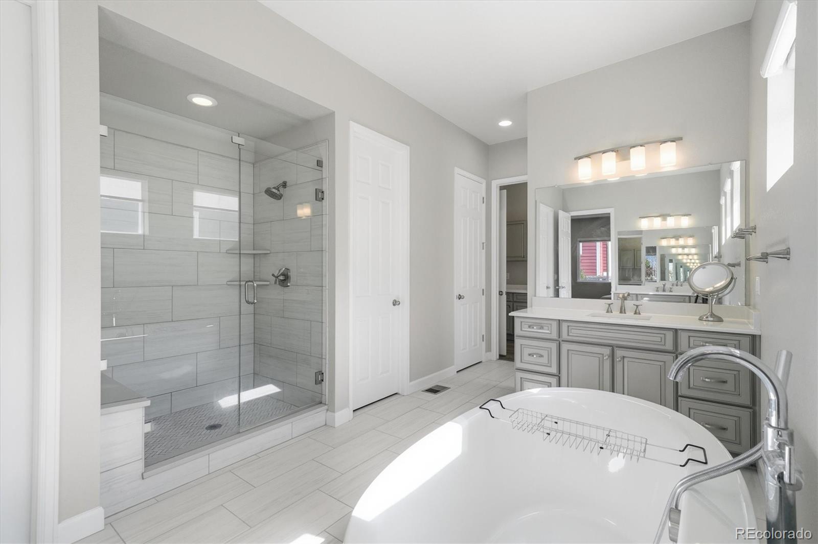 MLS Image #12 for 9035  basalt lane,littleton, Colorado