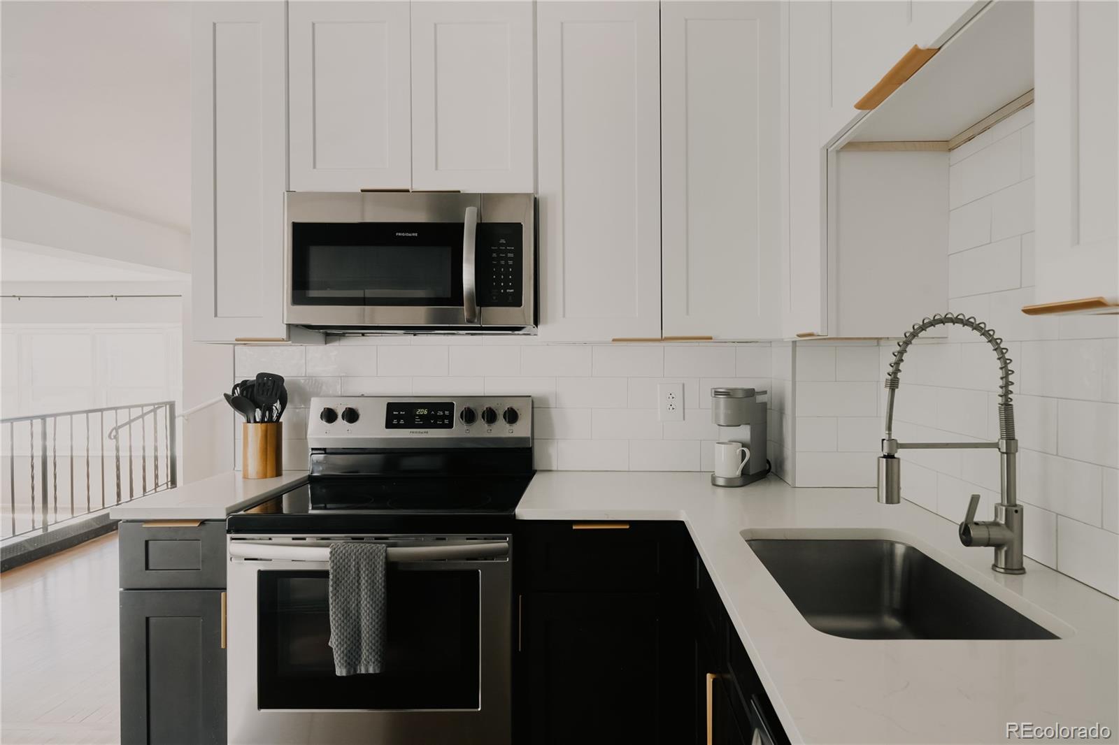MLS Image #16 for 5390  raritan way,denver, Colorado