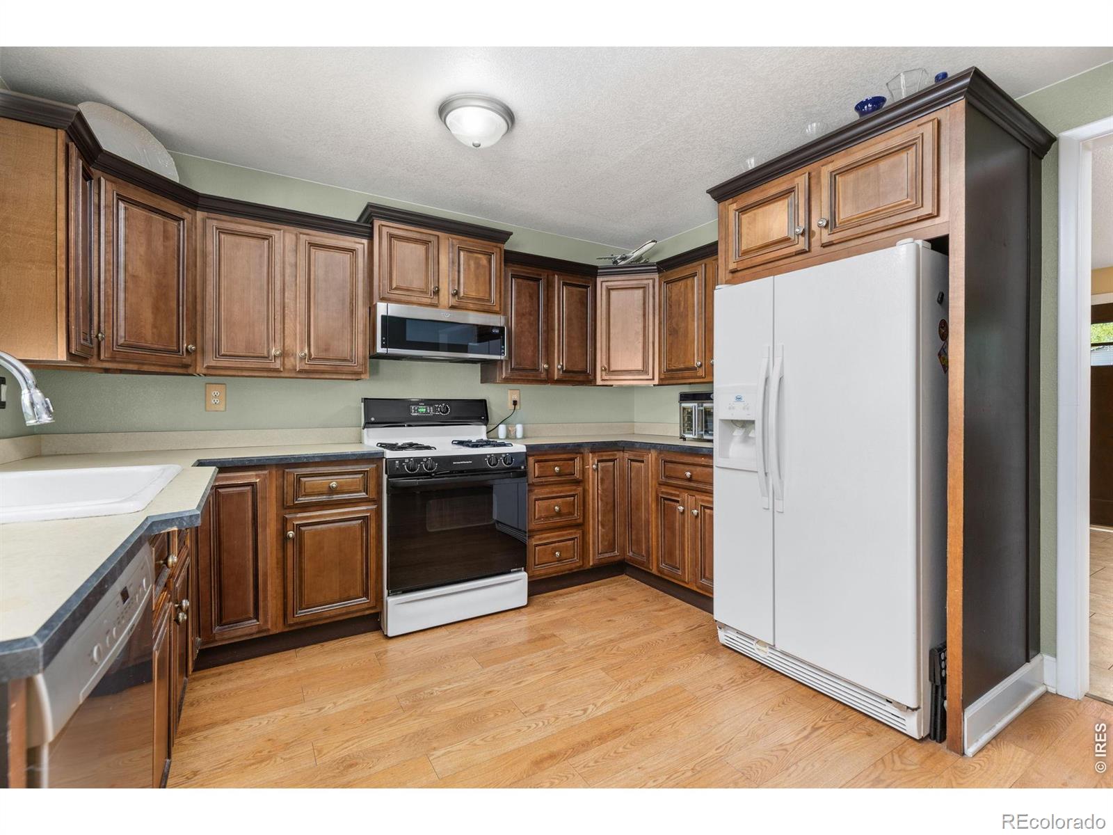 MLS Image #8 for 3348 e 118th way,thornton, Colorado