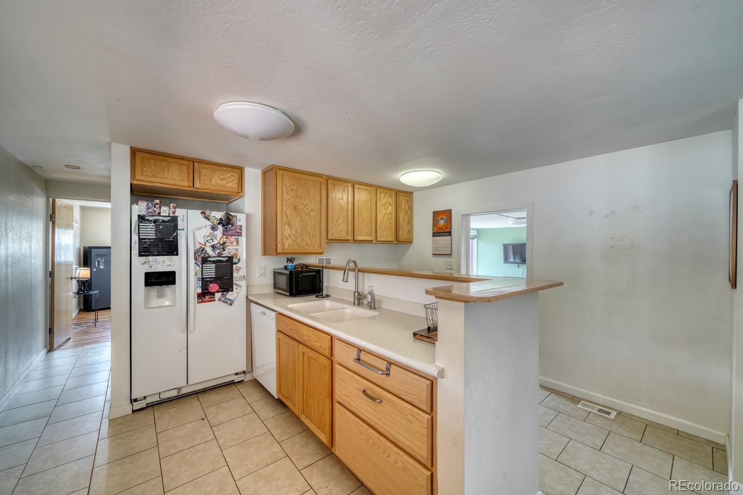 MLS Image #9 for 110  j street,salida, Colorado