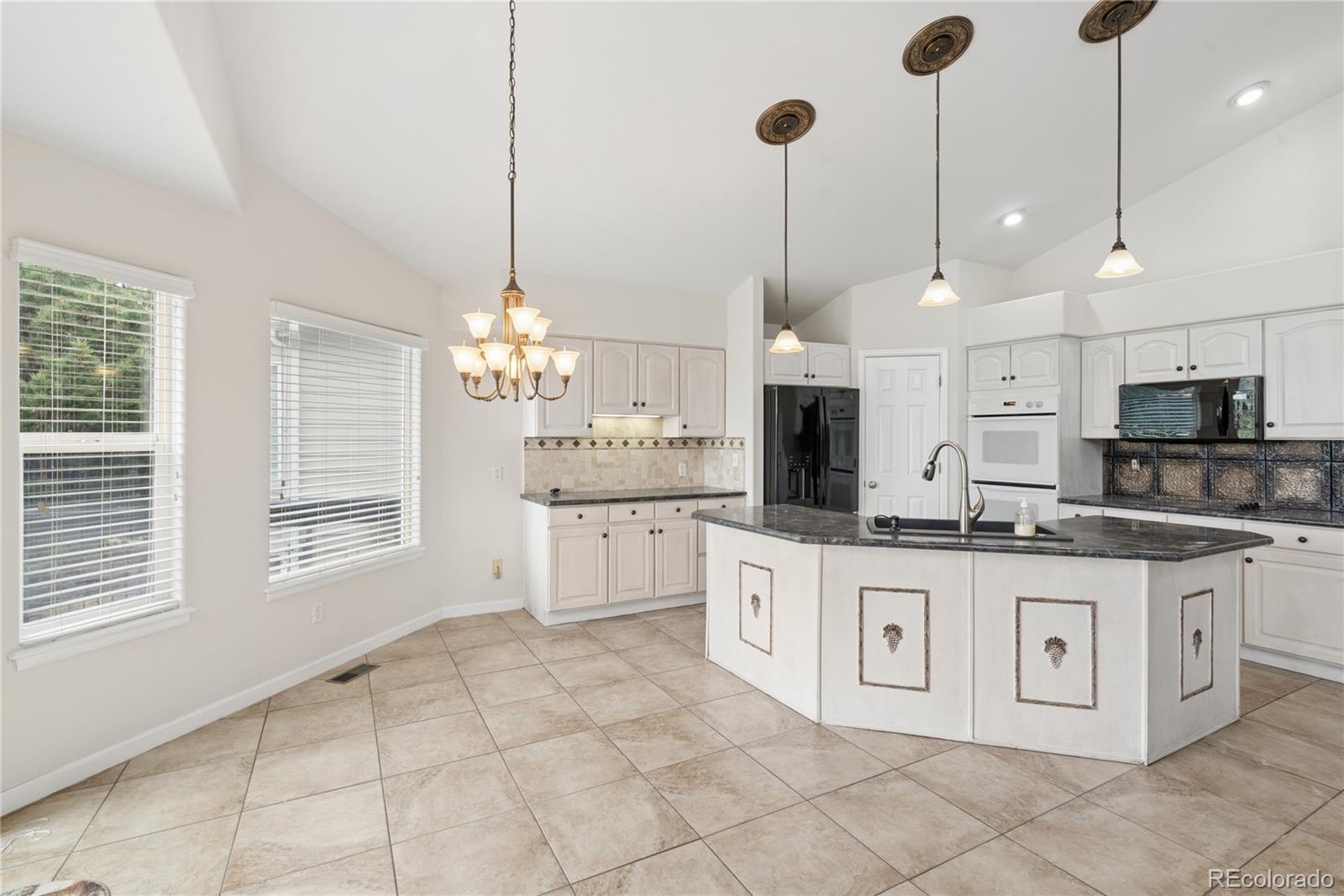 MLS Image #11 for 6766  salvia court,arvada, Colorado