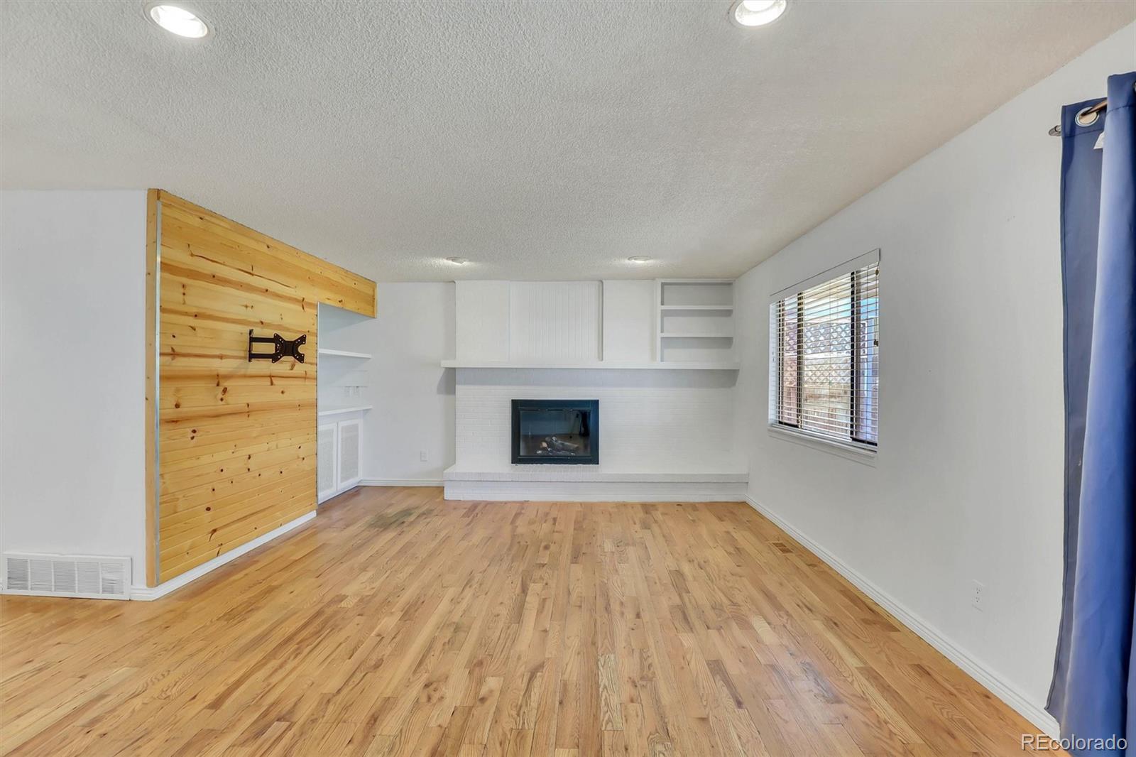 MLS Image #10 for 10128 e weaver place,englewood, Colorado