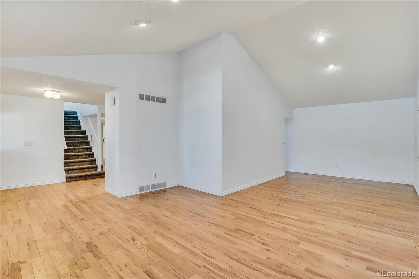 MLS Image #4 for 10128 e weaver place,englewood, Colorado