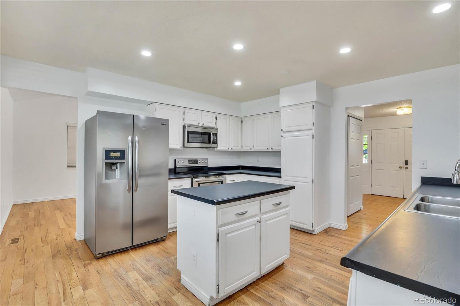 MLS Image #9 for 10128 e weaver place,englewood, Colorado