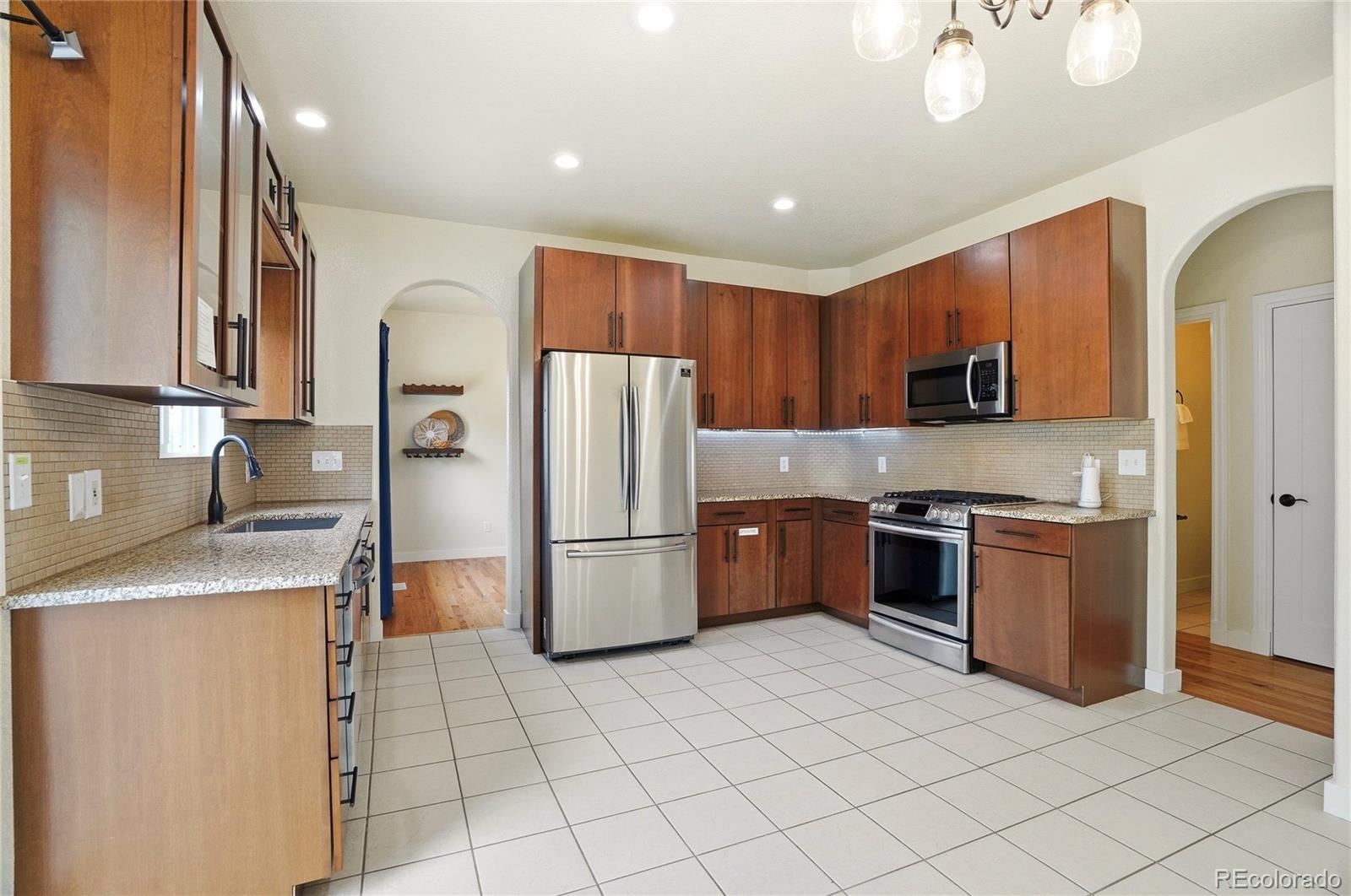 MLS Image #10 for 3501 s ivanhoe street,denver, Colorado
