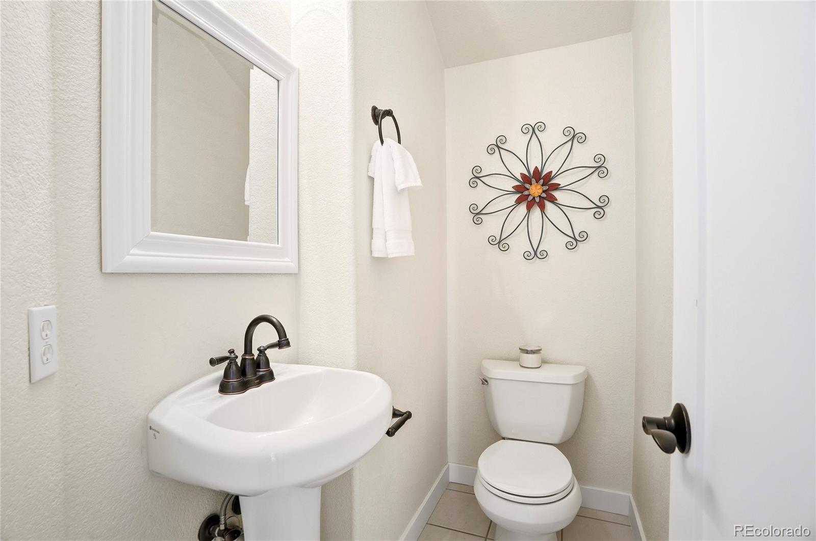 MLS Image #18 for 3501 s ivanhoe street,denver, Colorado