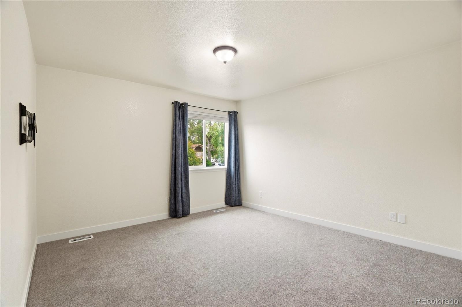 MLS Image #23 for 3501 s ivanhoe street,denver, Colorado