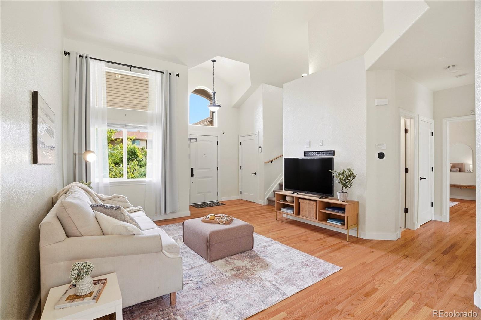 MLS Image #4 for 3501 s ivanhoe street,denver, Colorado