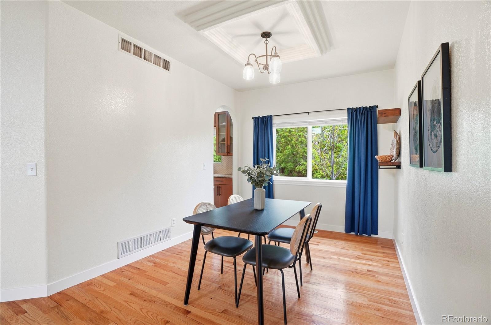 MLS Image #6 for 3501 s ivanhoe street,denver, Colorado