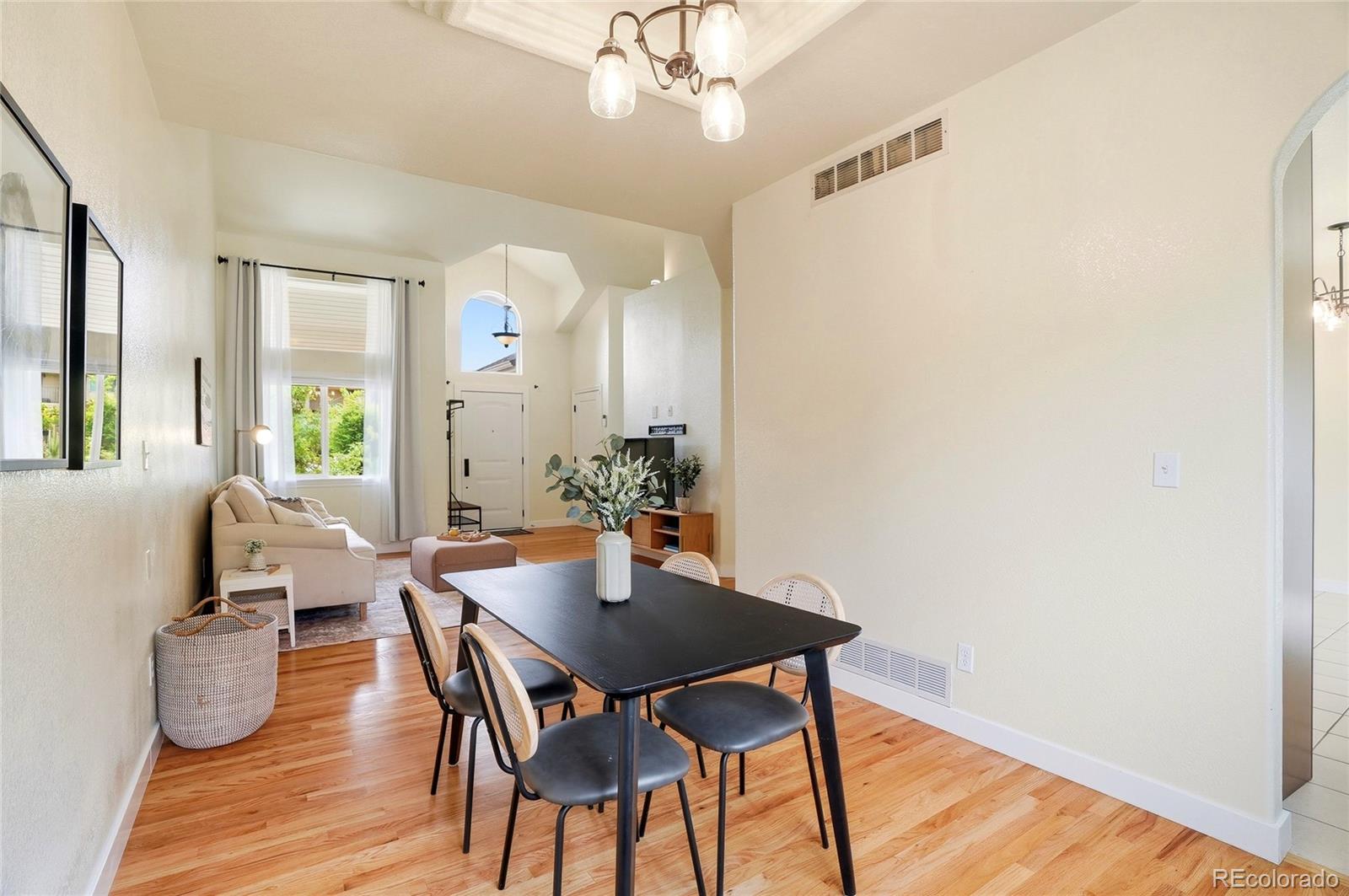 MLS Image #7 for 3501 s ivanhoe street,denver, Colorado