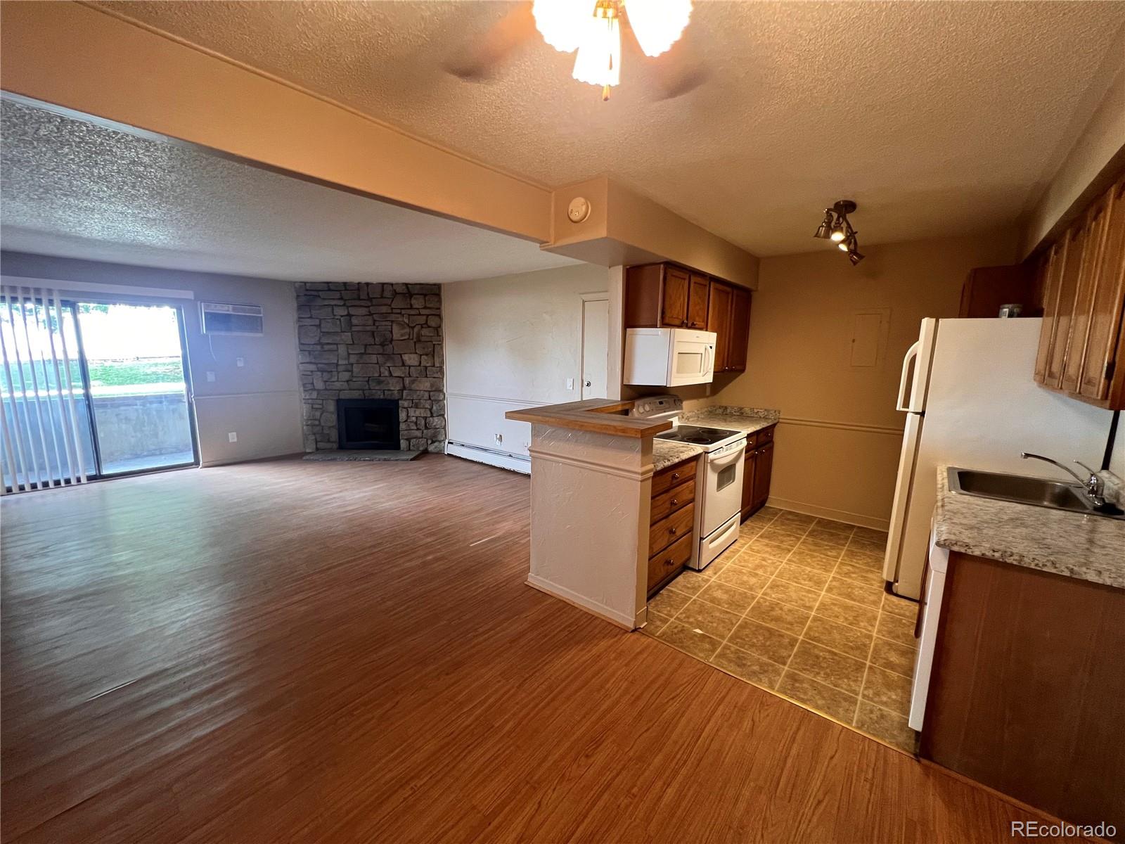 MLS Image #5 for 10150 e virginia avenue 19-106,denver, Colorado
