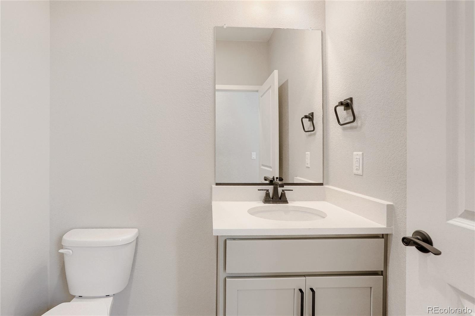 MLS Image #19 for 9200 e 47th avenue,denver, Colorado