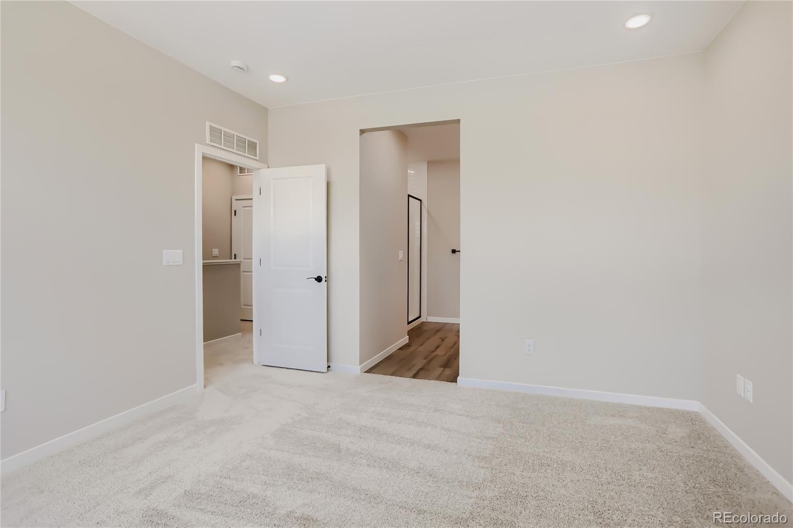 MLS Image #21 for 9200 e 47th avenue,denver, Colorado