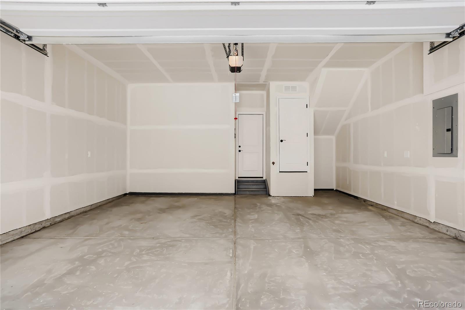 MLS Image #27 for 9200 e 47th avenue,denver, Colorado