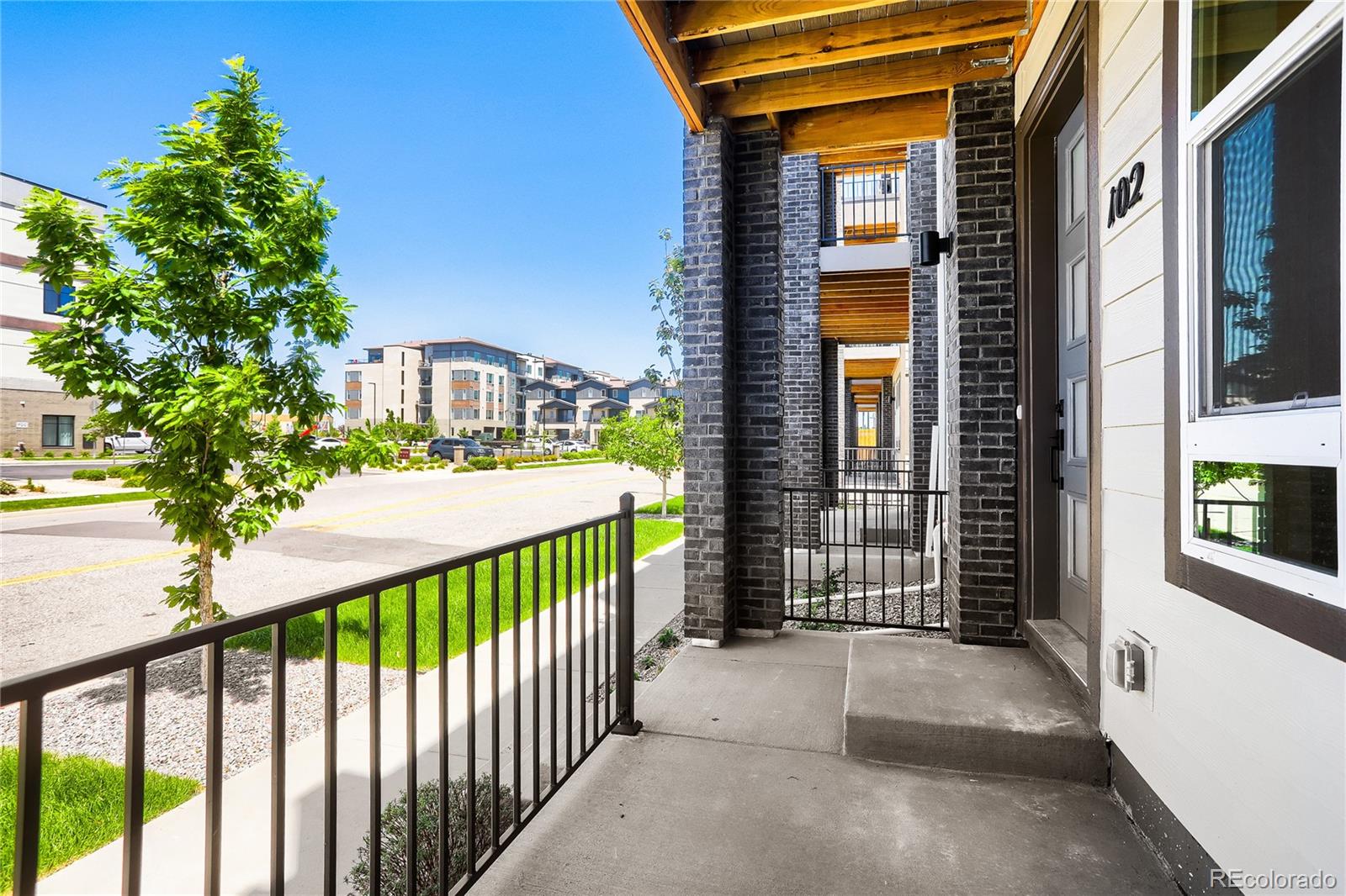 MLS Image #8 for 9200 e 47th avenue,denver, Colorado
