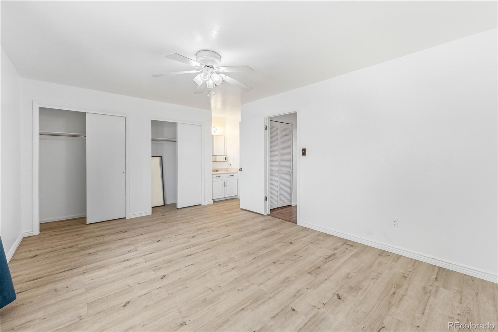 MLS Image #15 for 125  paris circle,aurora, Colorado