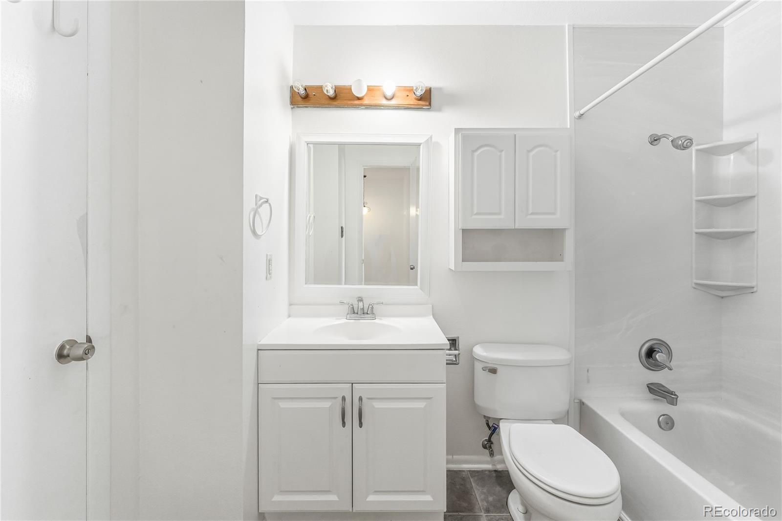 MLS Image #17 for 125  paris circle,aurora, Colorado