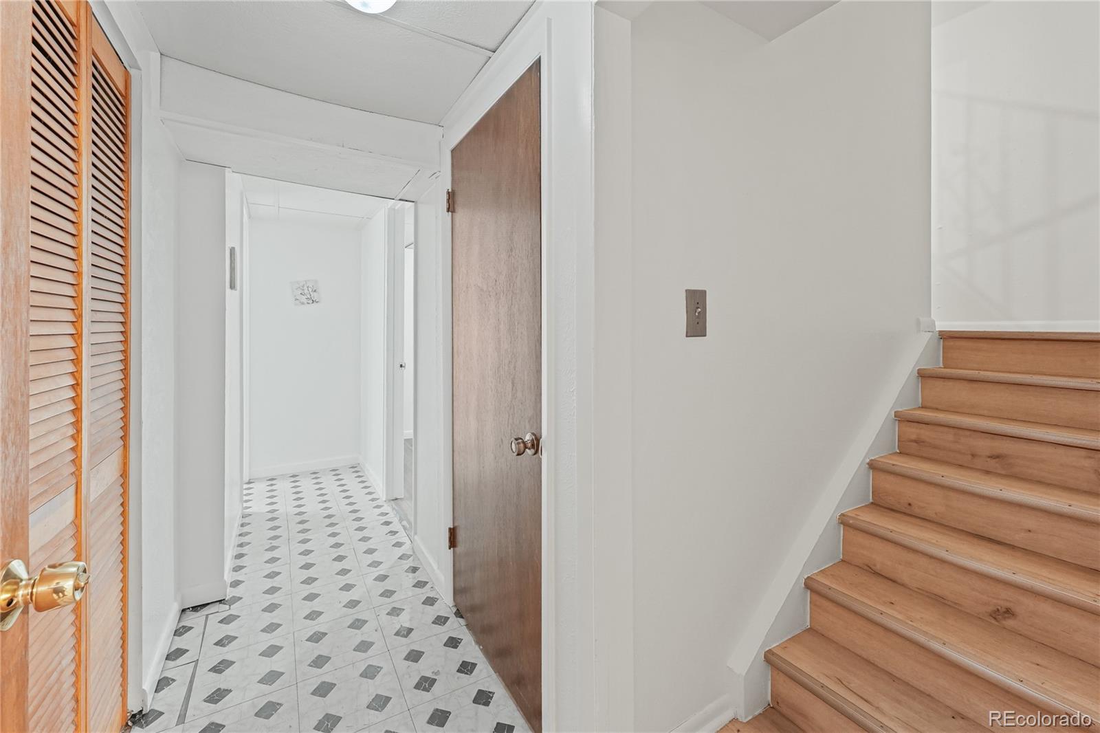 MLS Image #24 for 125  paris circle,aurora, Colorado