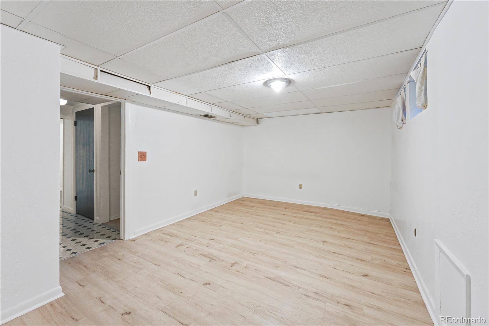 MLS Image #25 for 125  paris circle,aurora, Colorado