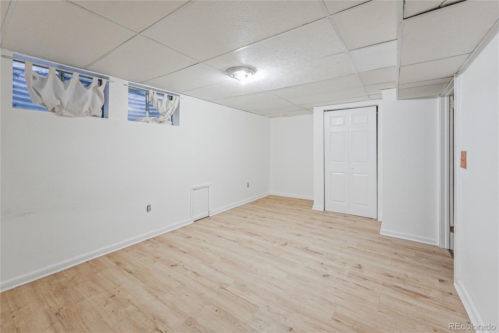 MLS Image #26 for 125  paris circle,aurora, Colorado