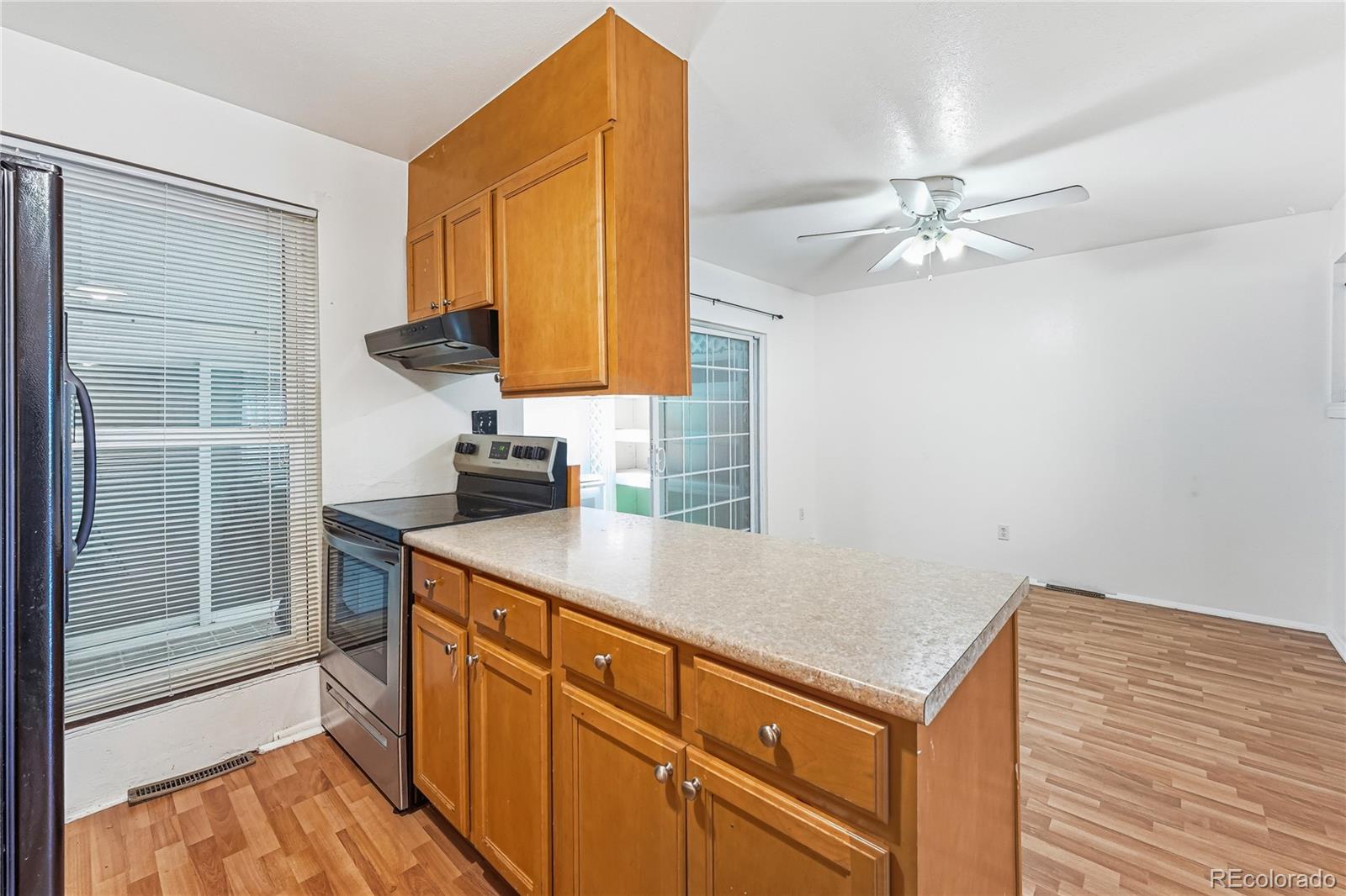 MLS Image #7 for 125  paris circle,aurora, Colorado