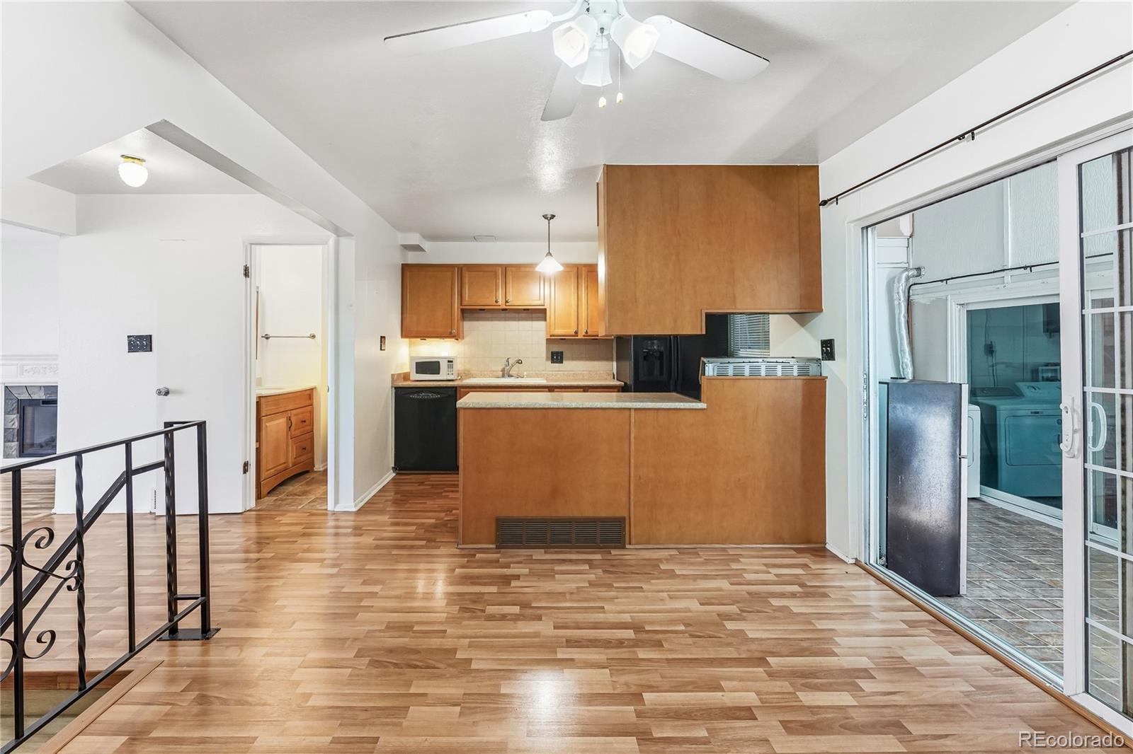 MLS Image #8 for 125  paris circle,aurora, Colorado