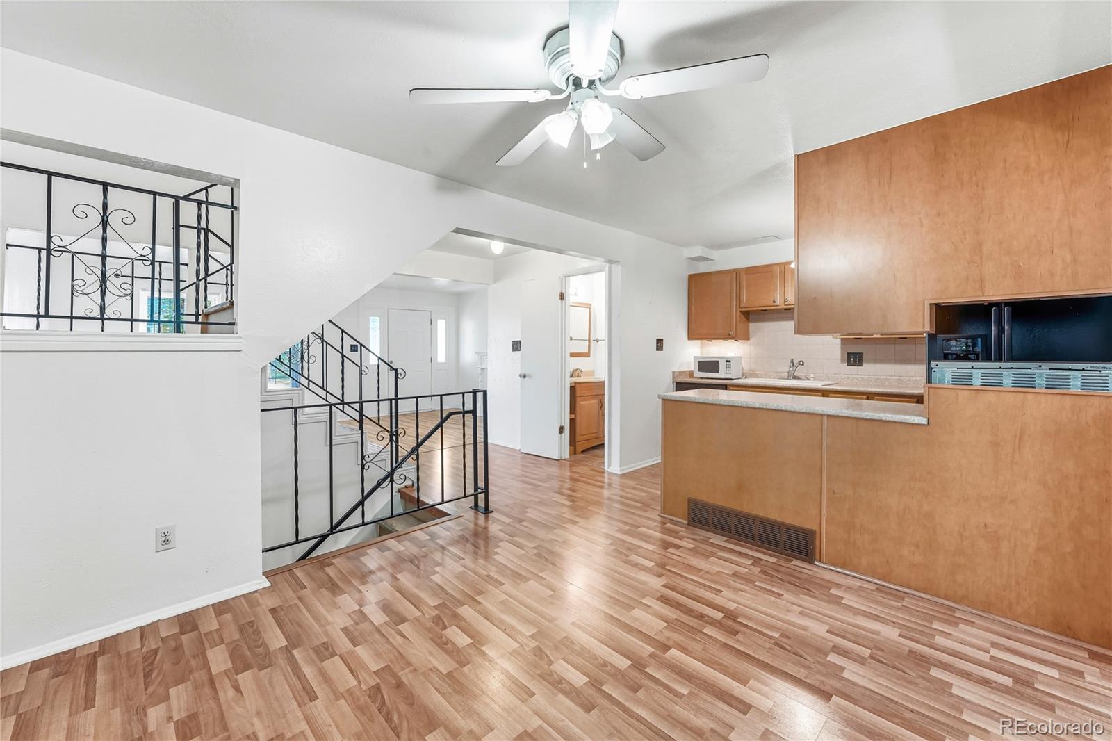 MLS Image #9 for 125  paris circle,aurora, Colorado