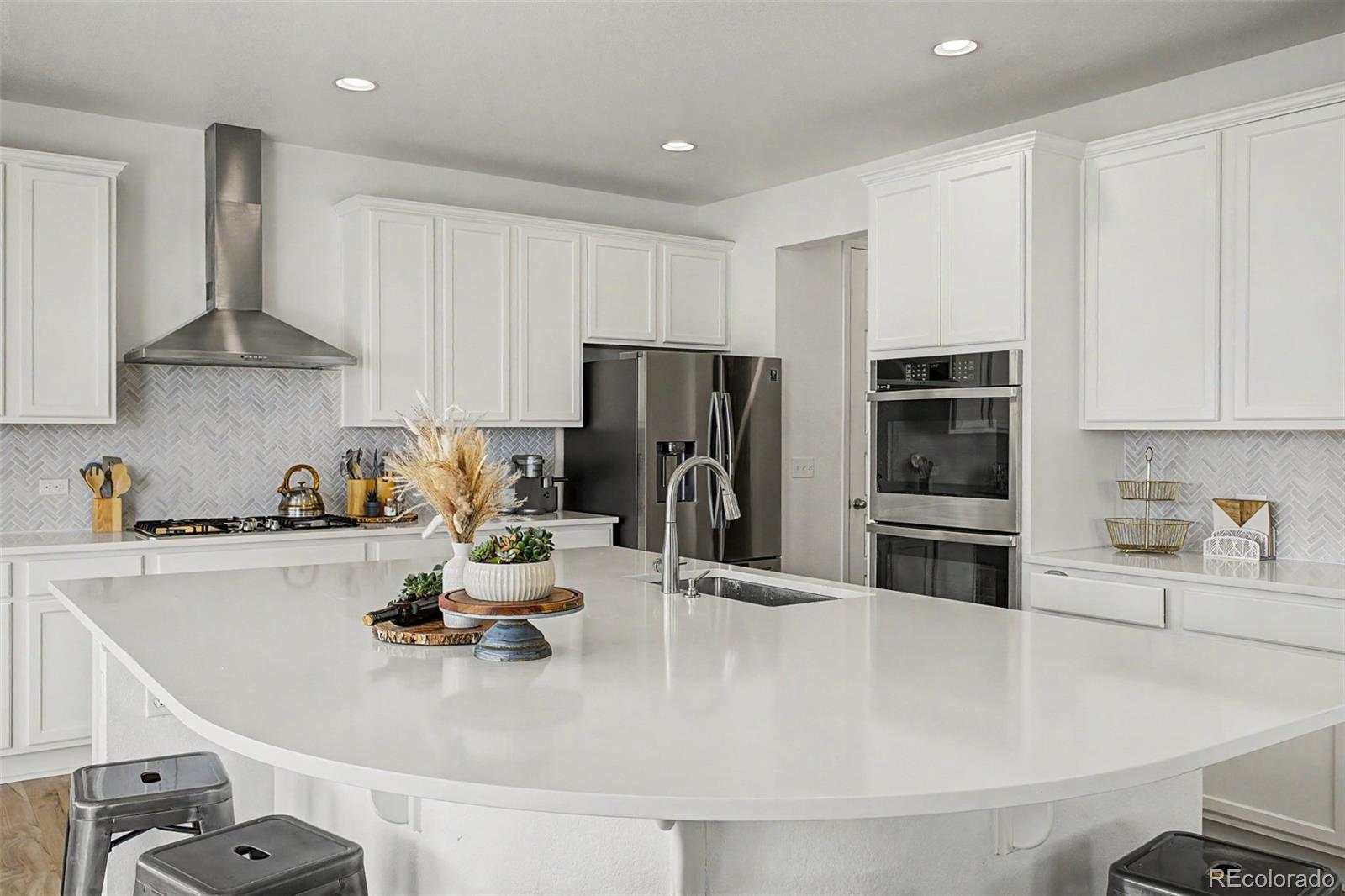 MLS Image #10 for 3845  eaton park street,aurora, Colorado