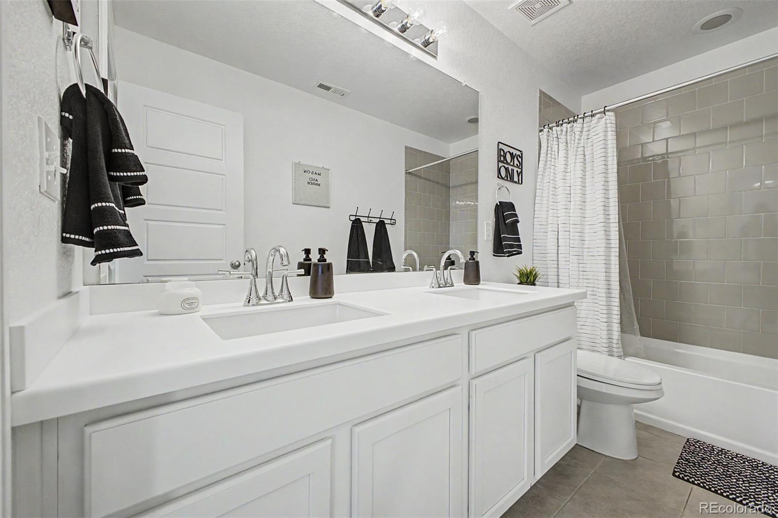 MLS Image #28 for 3845  eaton park street,aurora, Colorado